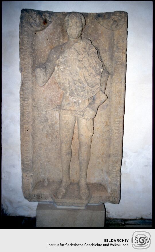 Grabplattte eines Adeligen in Altzella