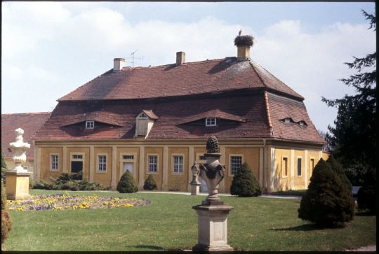 Wirtschaftsgebäude von Schloss Rammenau