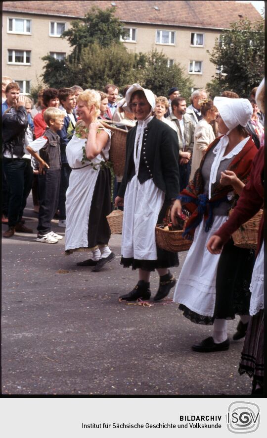 Teilnehmerinnen beim Festumzug zum Tag der Sachsen in Rochlitz