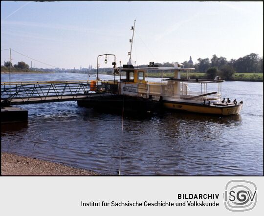 Elbfähre in Pieschen