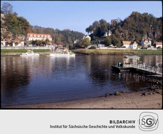 Blick über die Elbe auf Rathen