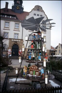 Bild: Weihnachtspyramide auf dem Weihnachtsmarkt Großröhrsdorf
