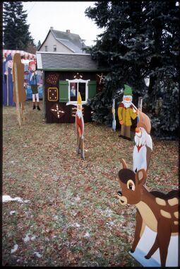 Bild: Aufsteller mit Märchenmotiven in Großröhrsdorf