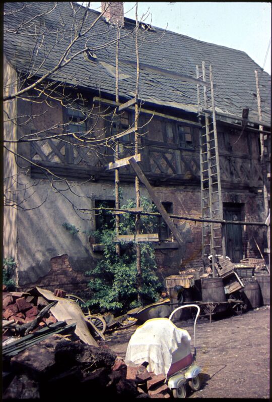 Eingerüsteter Fachwerkbau