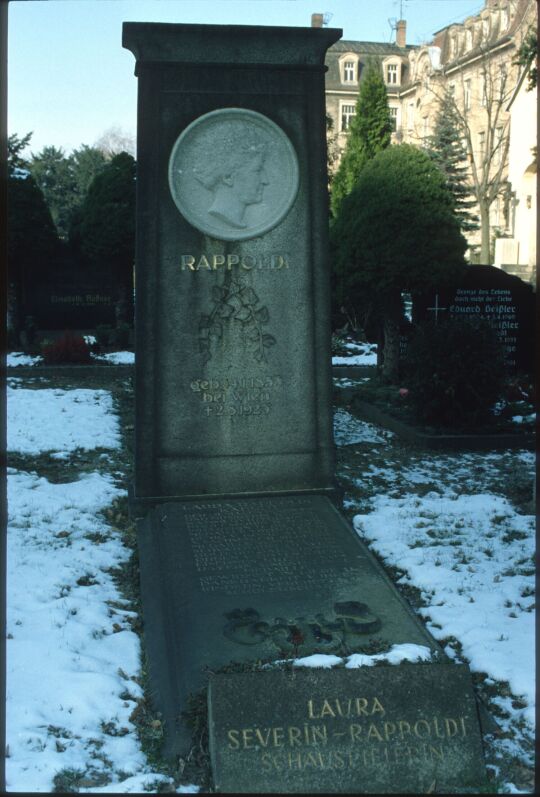 Grab der Pianistin Laura Rappoldi