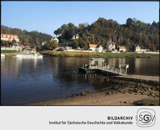 Blick über die Elbe auf Rathen
