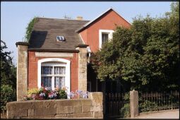 Bild: Wohnhaus an der Pillnitzer Landstraße in Niederpoyritz