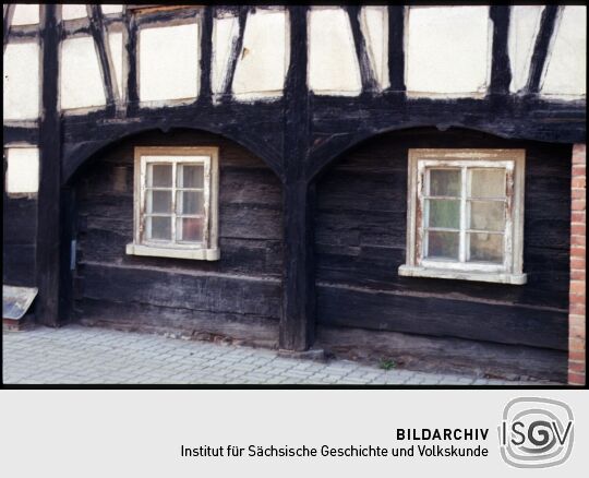 Detail der Fassade eines Umgebindehauses in Hischfelde