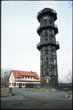 Bild: König-Friedrich-August-­Turm auf dem Löbauer Berg