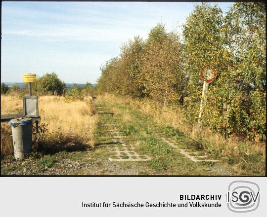 Weg an der ehemaligen innerdeutschen Grenze bei Sachsgrün