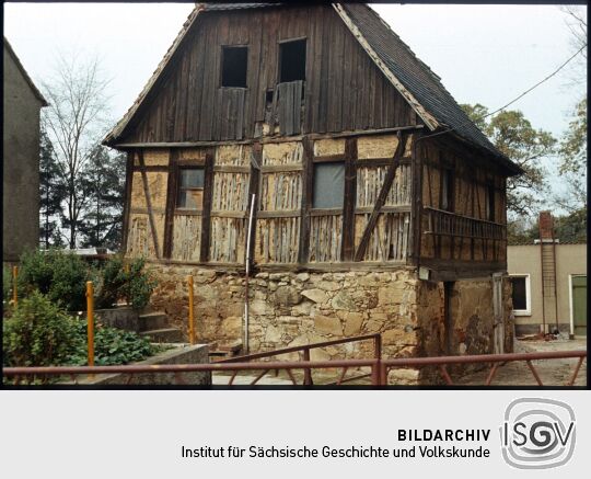 Schadhaftes Fachwerkgebäude in Kohren-Sahlis