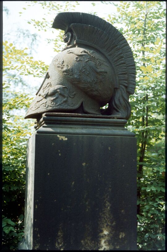 Grab von General Michel de Habbe auf dem Trinitatisfriedhof