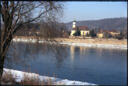 Bild: Blick zur Kirche Maria am Wasser in Hosterwitz