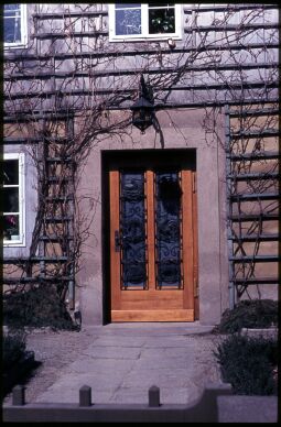 Eingangstür zur Corneliusstraße 5 in Herrnhut