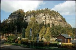 Bild: Blick zum Berg Oybin