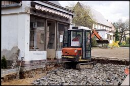 Bild: Bagger bei Bodenarbeien in Jonsdorf