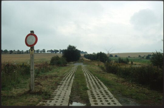 Betonplattenwag an der ehemaligen Grenze bei Posseck