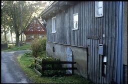 Bild: Gebäude in Raun