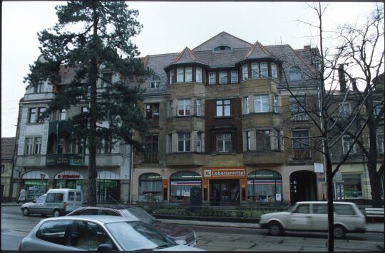 Gebäude an der Bautzner Landstraße am Weißen Hirsch Dresden