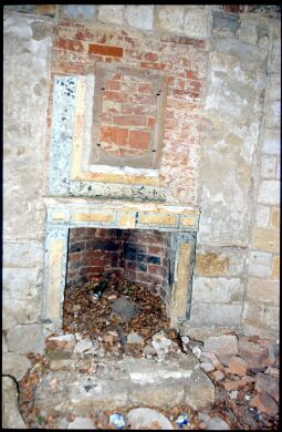 Bild: Kamin in der 'Eremitage' auf dem Borsberg