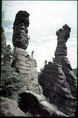Bild: Kletterer an den 'Herkulessäulen' in der Sächsischen Schweiz