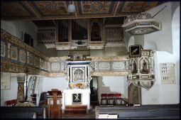 Bild: Blick zum Altarraum der Kirche in Leppersdorf