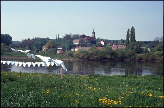 Blick von Kleinzadel über die Elbe nach Zehren