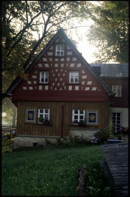 Bild: Fachwerkgebäude in Raun