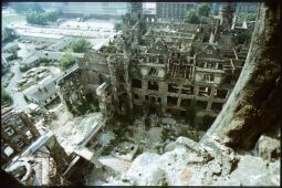 Bild: Blick vom Hausmannsturm auf die Ruine des Dresdner Schlosses