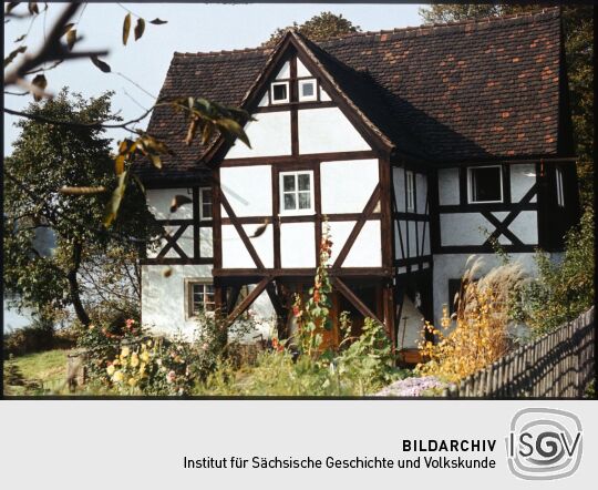 'Fischerhaus' an der Elbe bei Schloss Pillnitz