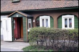 Bild: Windfang am Eingang eines Umgebindehauses in Jonsdorf