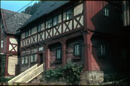 Bild: Umgebindehaus in Postelwitz am Elbufer