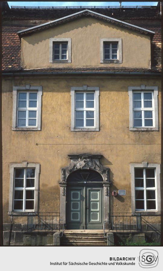 Eingangsportal von Schloss Daubitz