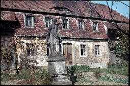 Bild: Statue der Flora bei Schloss Röhrsdorf