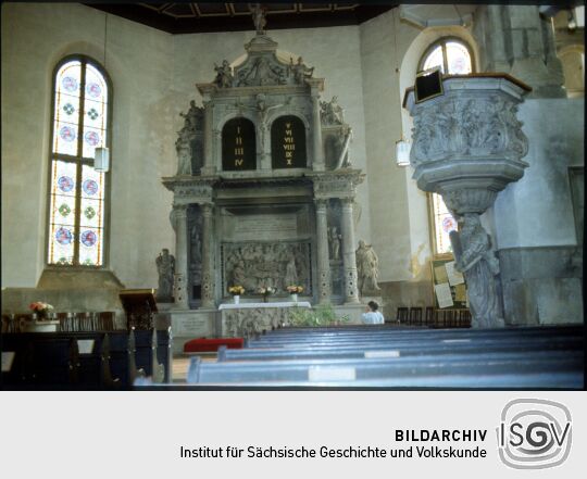 Blick zum Altar in der St. Johannes-Kirche in Bad Schandau