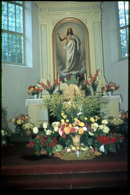 Bild: Altar der Kirche Crostau