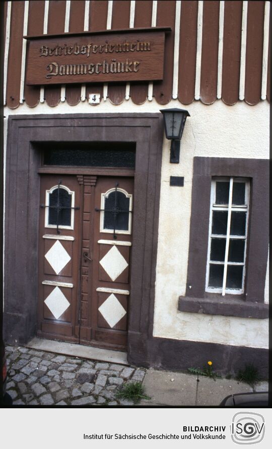 Eingangstür der Dammschänke in Jonsdorf