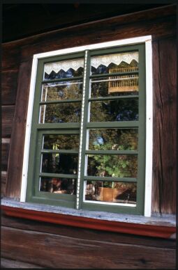 Bild: Fenster an einem Umgebindehaus im Freilichtmuseum Landwüst