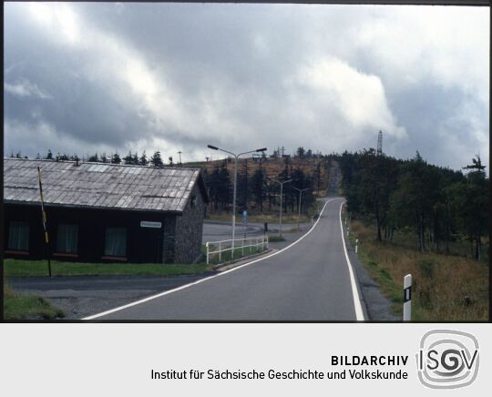 Fichtelbergbaude an der Fichtelbergstraße auf dem Fichtelberg