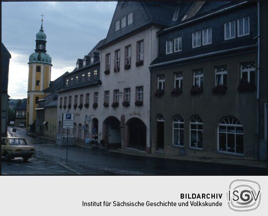 Markt Wolkenstein mit Rathaus und Kirchturm