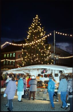 Bild: Verkaufsstand auf dem Weihnachtsmarkt in Kamenz