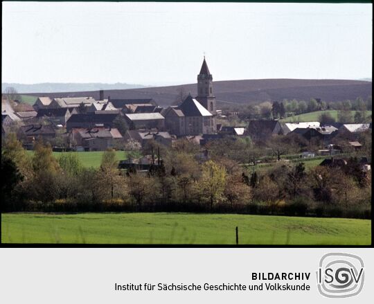 Blick vom Eierberg auf Lichtenberg mit der Kirche