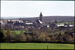 Bild: Blick vom Eierberg auf Lichtenberg mit der Kirche