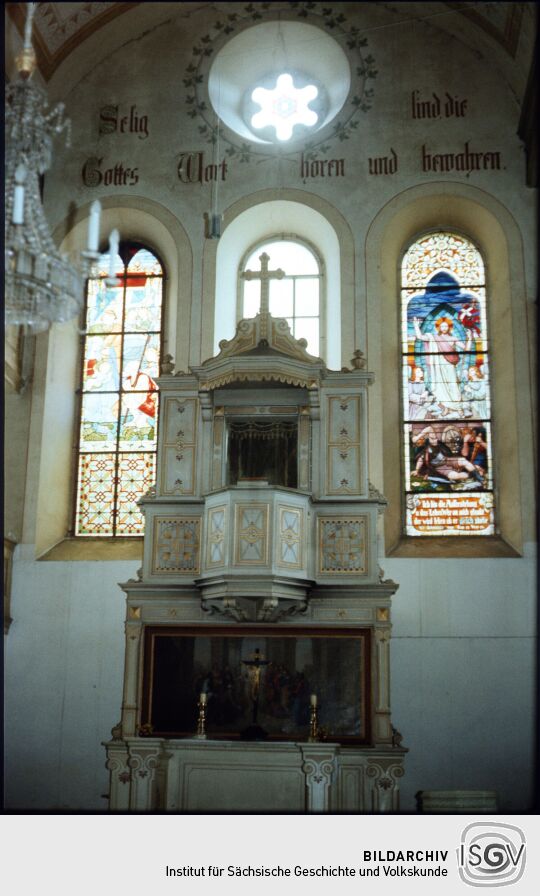 Kanzelaltar in der Kirche Lomnitz