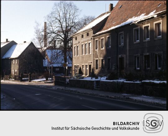 Pulsnitzer Straße in Radeberg im Winter