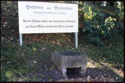 Bild: Historischer Pechstein (Griebenherd) in Marieney