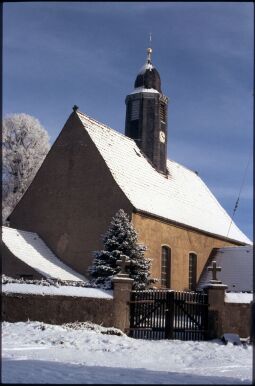 Bild: Blick auf die Kirche in Kleinröhrsdorf