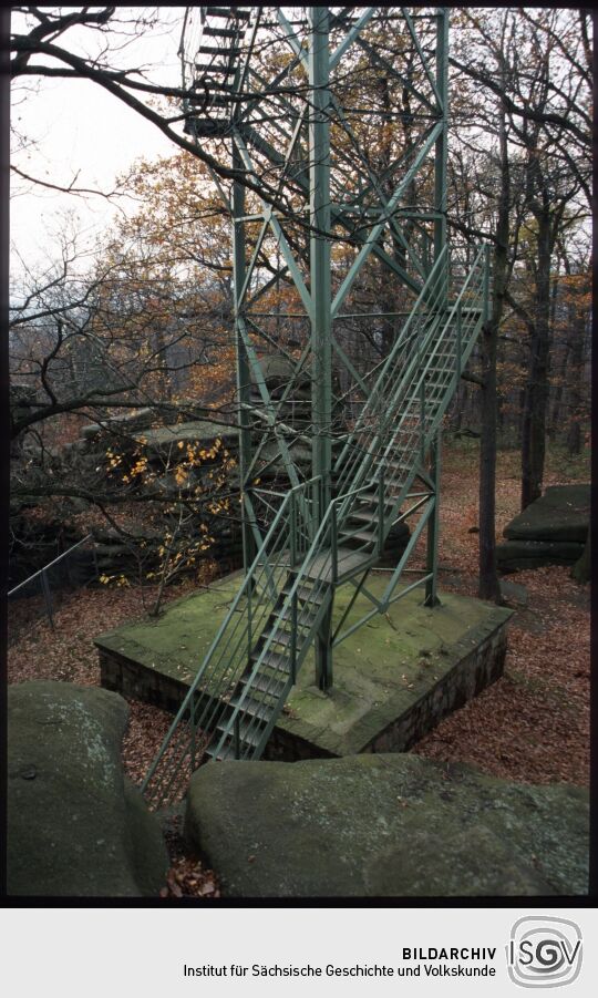 Treppen des Aussichtsturms in den Königshainer Bergen 1990