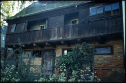 Bild: Wohnhaus mit Laubengang in Penig