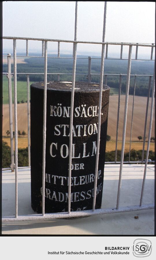 Gedenkstein der Königlich-Sächsischen Triangulations Station auf dem Collm